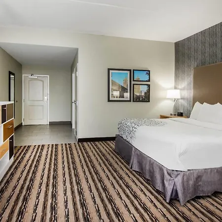 La Quinta By Wyndham Buffalo Amherst Exterior photo