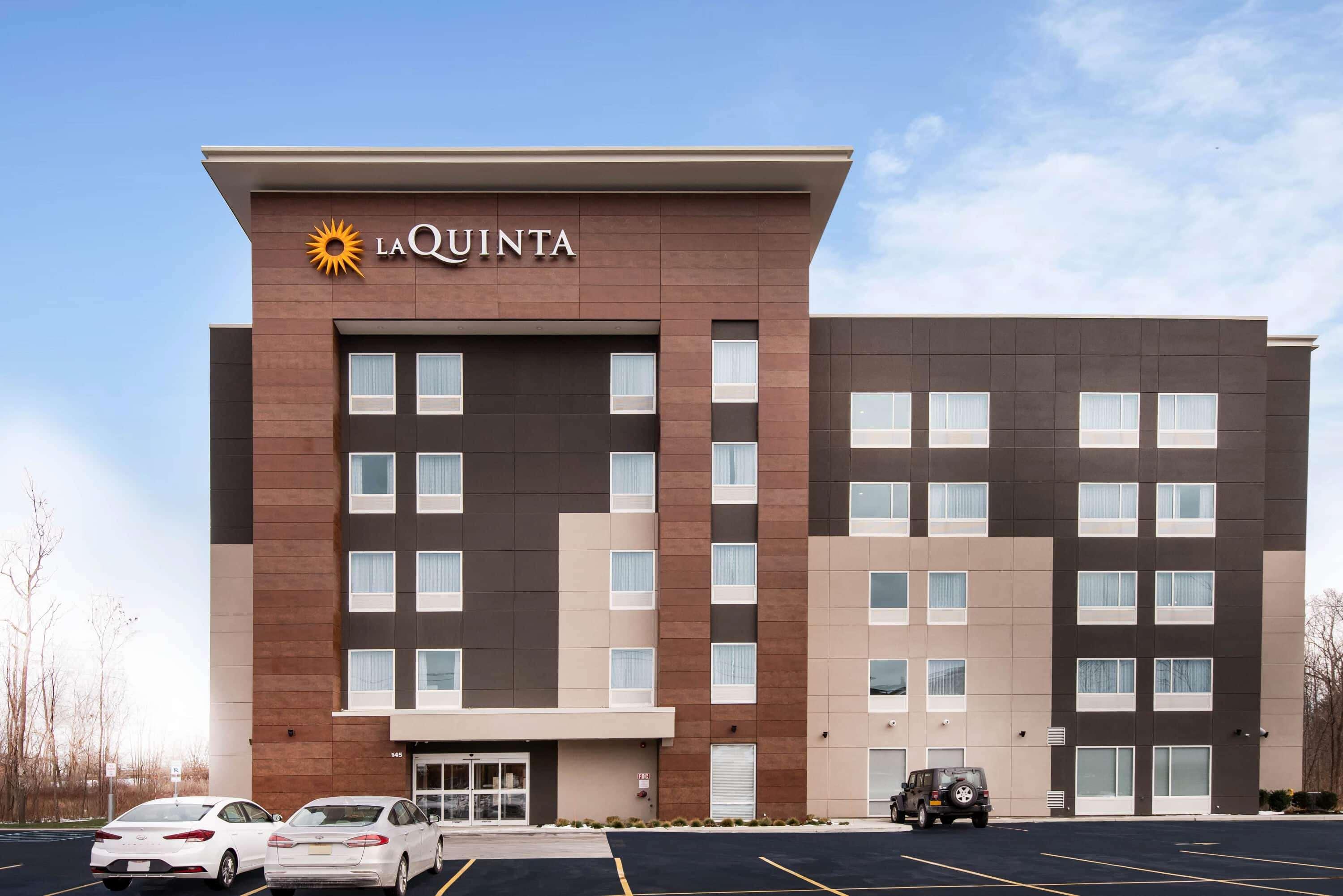 Hotel La Quinta By Wyndham Buffalo