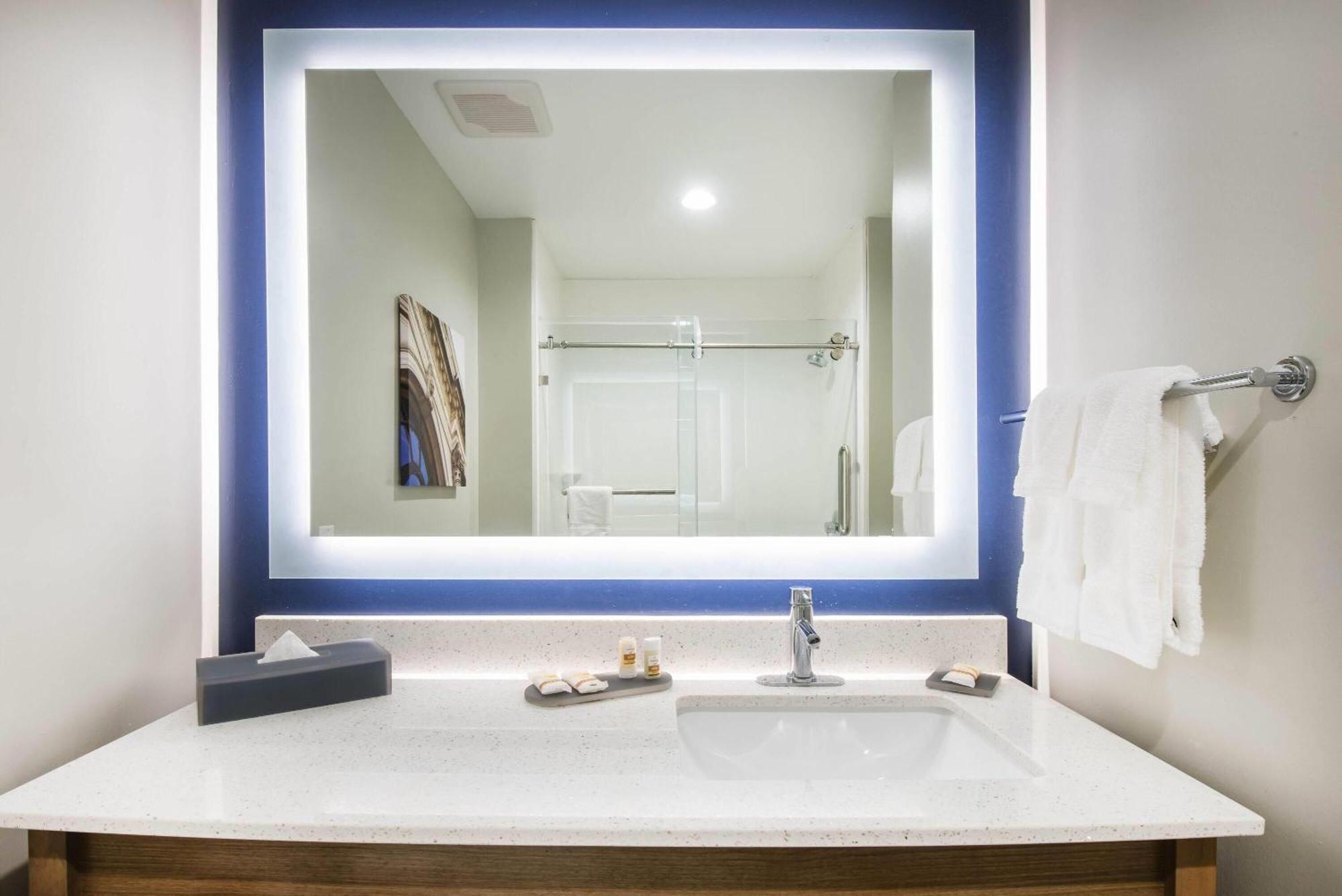 La Quinta By Wyndham Buffalo Hotel Amherst